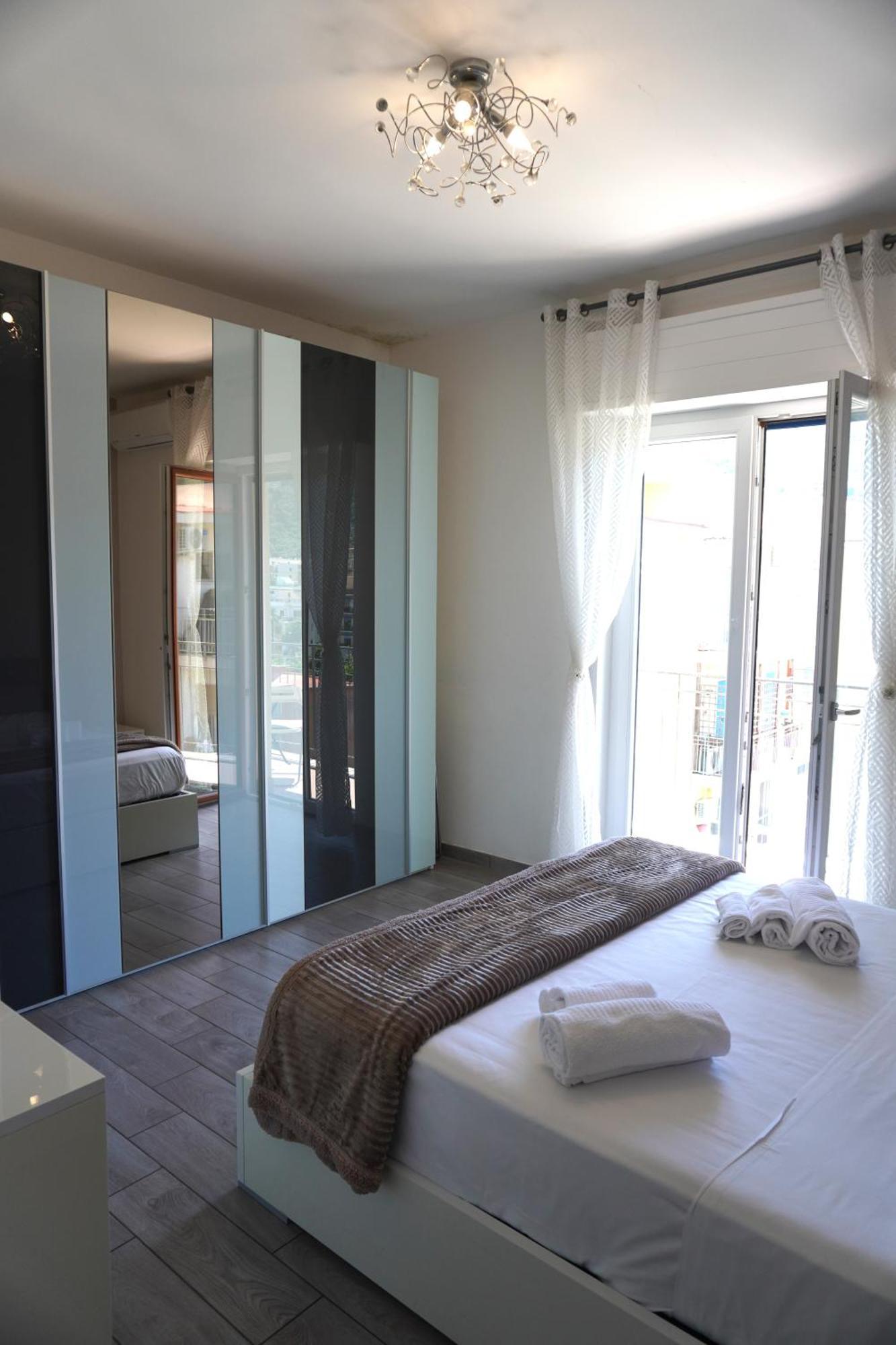 Апартаменти Casa Nelida, Sorrento Centre Екстер'єр фото