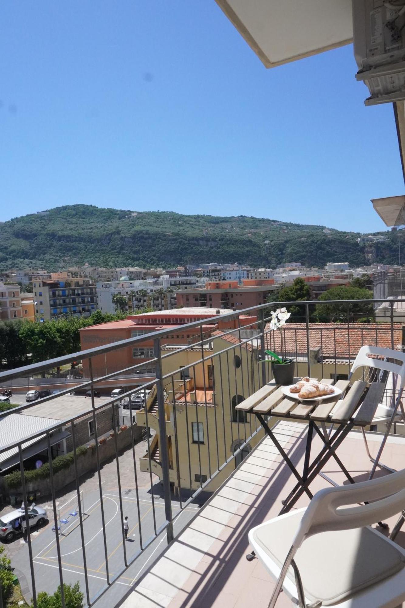 Апартаменти Casa Nelida, Sorrento Centre Екстер'єр фото